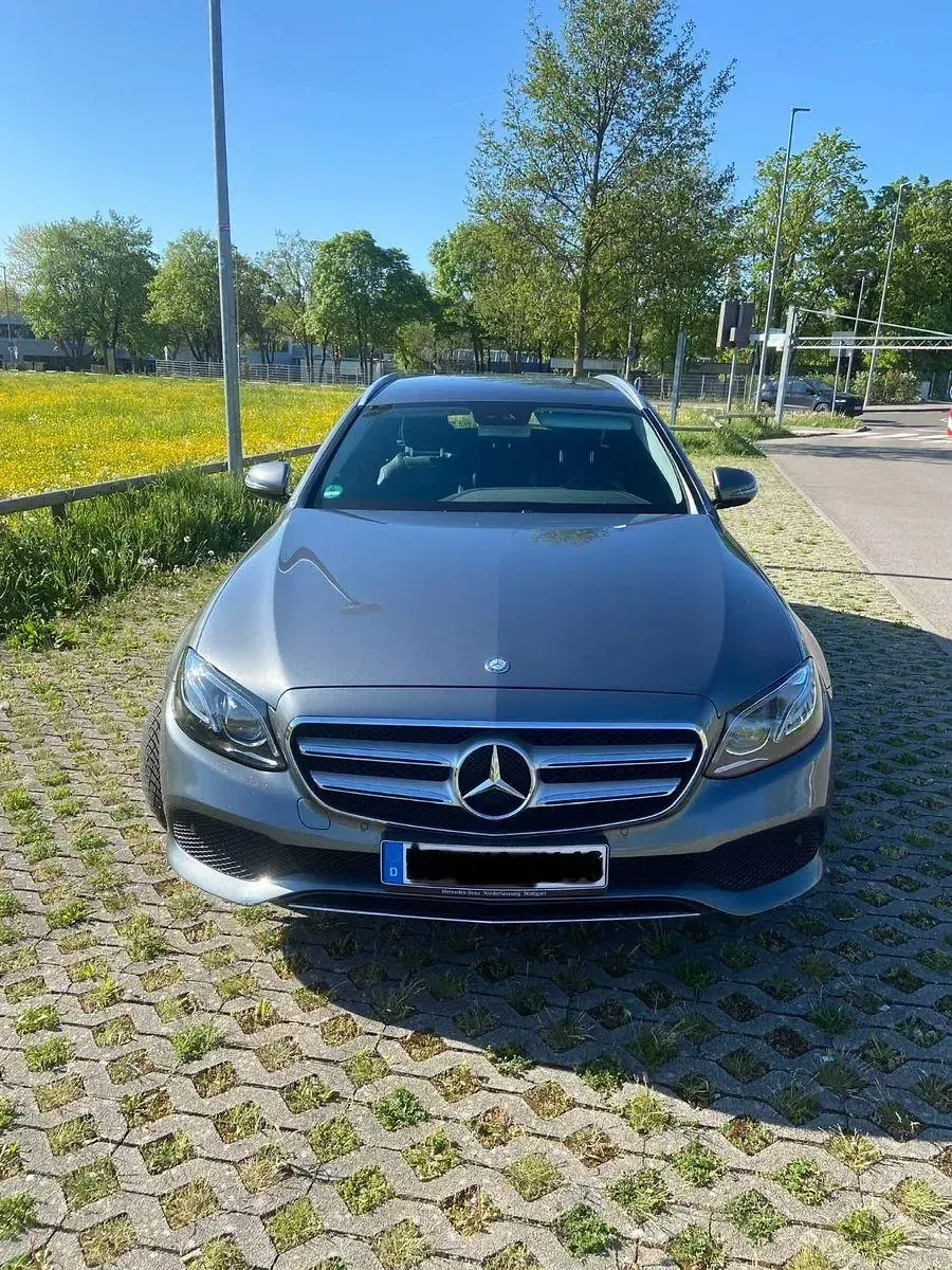 Gebraucht Mercedes E200 Avantgarde 150 PS (110 kW) 2017 Grau Kombi