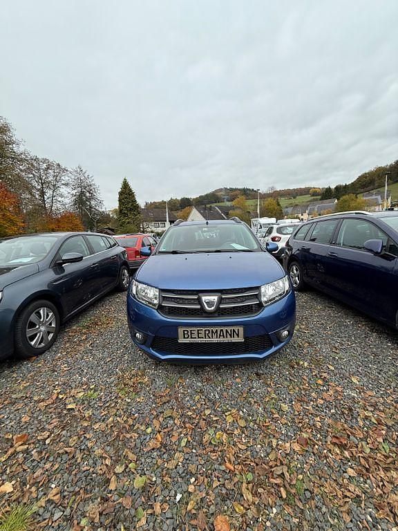 Blau Gebraucht 2013 Dacia Logan MCV Prestige Kombi | 5.490 € (Teuer) - Bild 1/4