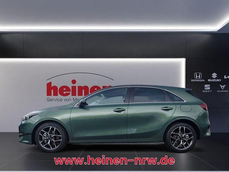 Gebraucht Kia Ceed Platinum 140 PS (102 kW) 2025 Grün Kleinwagen