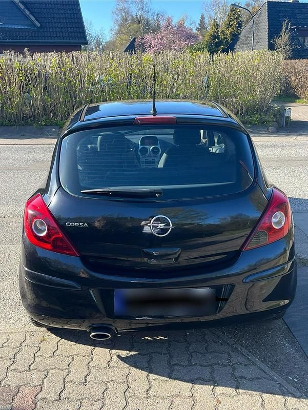 Second-hand Opel Corsa 77 CP (56 kW) 2007 Negru Hatchback