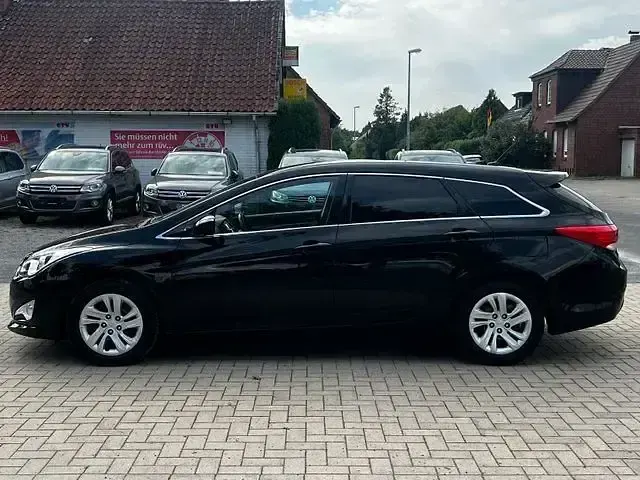 Gebraucht Hyundai i40 140 PS (102 kW) 2014 Schwarz Kombi