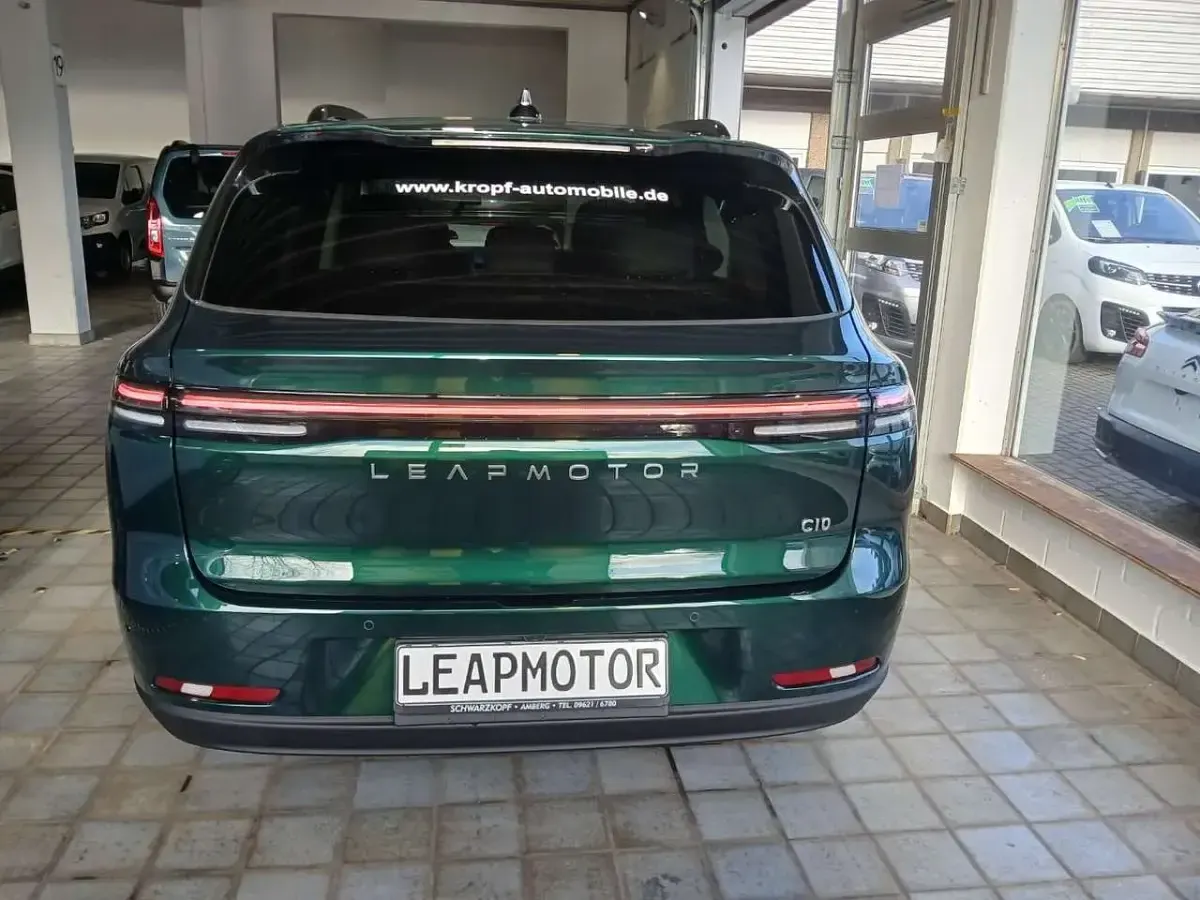 Gebraucht Leapmotor C10 160 kW (218 PS) 2025 Glazed green SUV