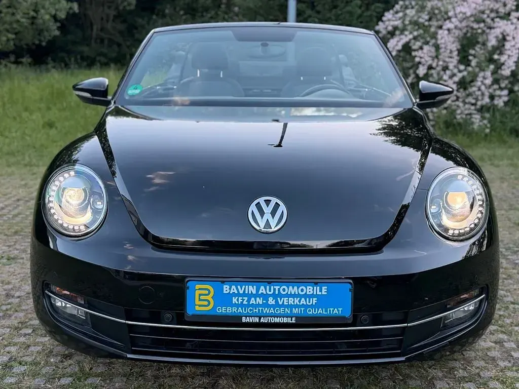 Gebraucht VW Beetle Cabriolet Design 105 PS (77 kW) 2016 Schwarz Cabrio