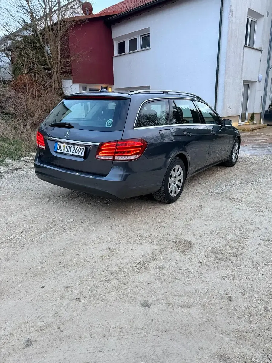Usata Mercedes E250 211 CV (155 kW) 2014 Grigio Station wagon