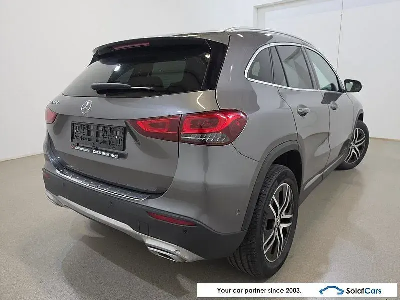 Gebraucht Mercedes GLA200 150 PS (110 kW) 2023 Grau SUV