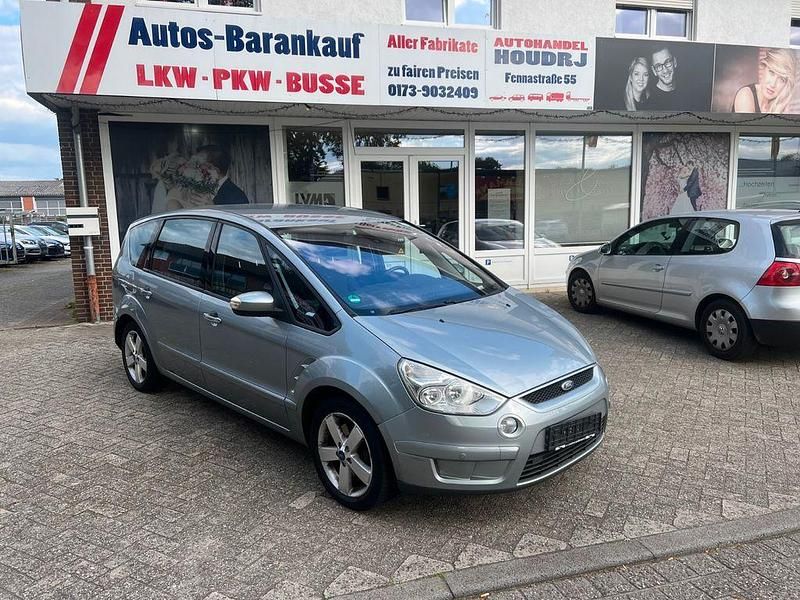 Gebraucht Ford S-MAX Titanium 175 PS (128 kW) 2008 Silber Van / Kleinbus