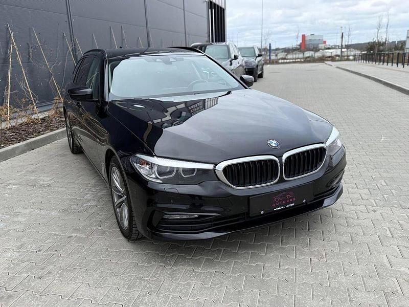 Gebraucht BMW 520 Sport Line 190 PS (139 kW) 2017 Schwarz Kombi