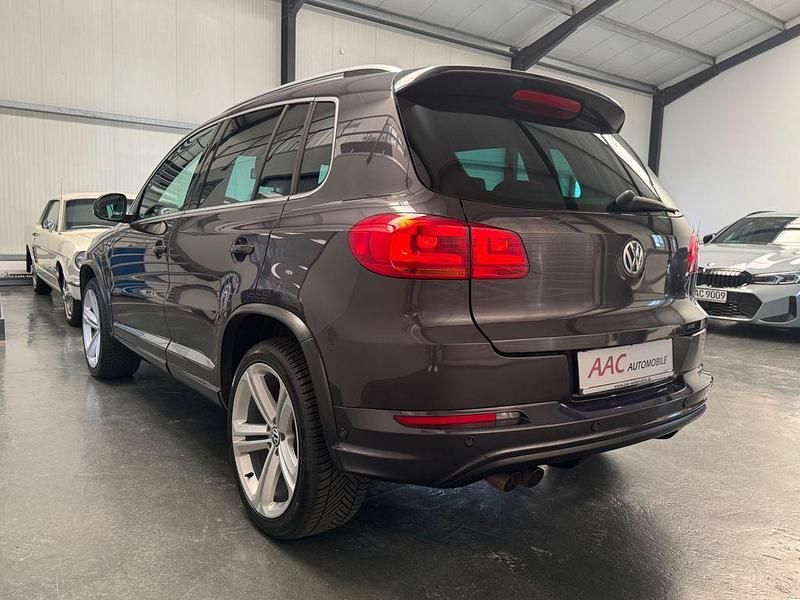 Gebraucht VW Tiguan Sportline 150 PS (110 kW) 2016 Grau SUV