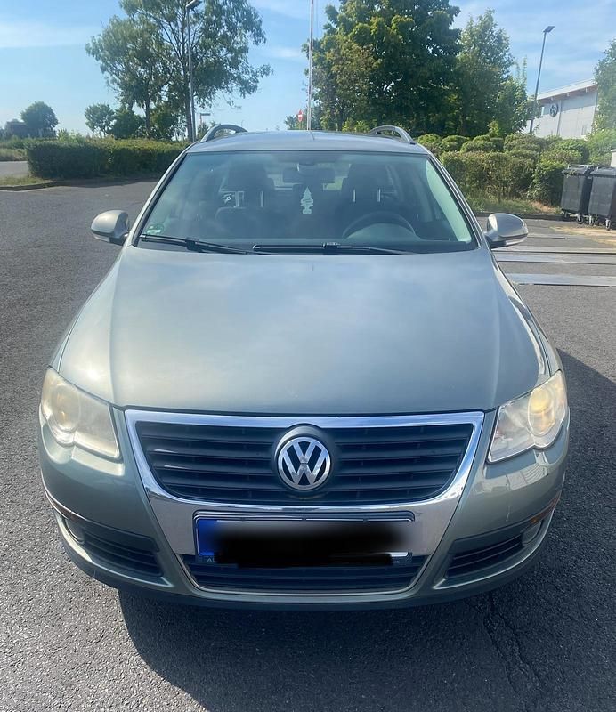 Andere farben Gebraucht 2007 VW Passat Kombi | 2.350 € (Fairer Preis) - Bild 1/4