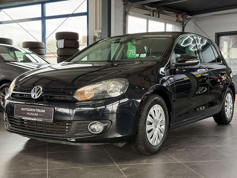 Gebraucht VW Golf VII Match 105 PS (77 kW) 2012 Schwarz Limousine