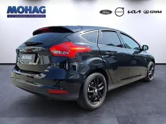 Gebraucht Ford Focus Titanium 125 PS (91 kW) 2014 Schwarz Limousine