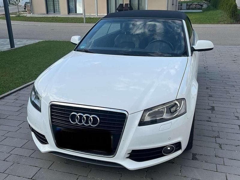 Weiß Gebraucht 2011 Audi A3 Cabriolet S-Line Cabrio | 8.900 € (Fairer Preis) - Bild 1/4