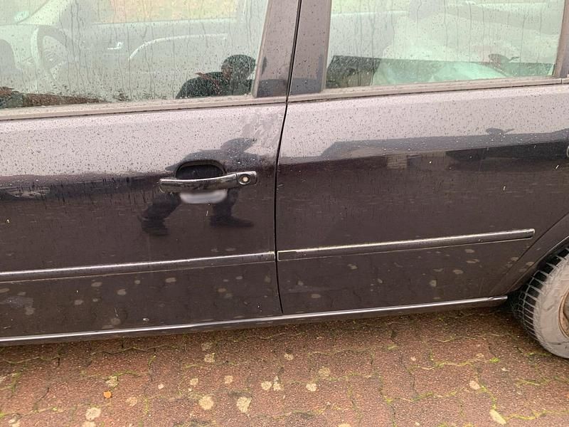 Gebraucht Ford Mondeo 125 PS (91 kW) 2005 Schwarz Kombi