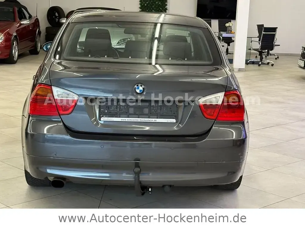 Gebraucht BMW 320 150 PS (110 kW) 2007 Limousine