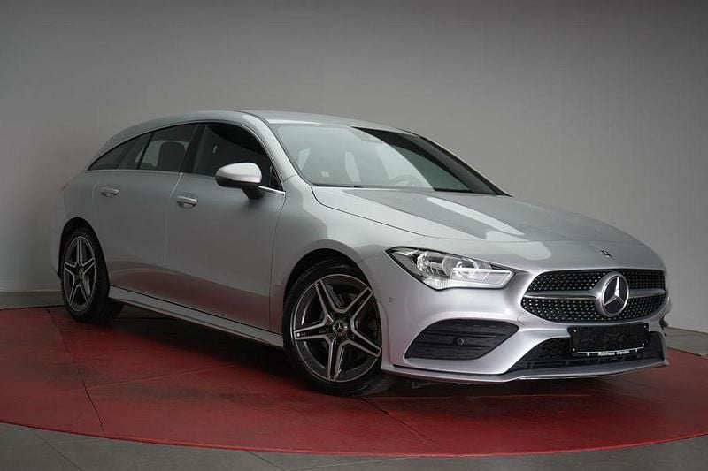 Silber Gebraucht 2021 Mercedes CLA220 Shooting Brake AMG line Kombi | 22.900 € (Guter Preis) - Bild 1/4