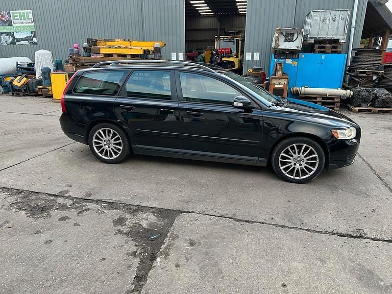 Gebraucht Volvo V50 105 PS (77 kW) 2010 Schwarz Kombi