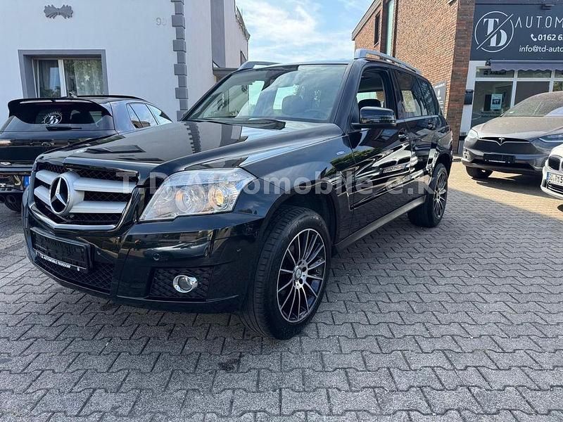 Schwarz Gebraucht 2010 Mercedes GLK220 SUV | 14.490 € (Fairer Preis) - Bild 1/4