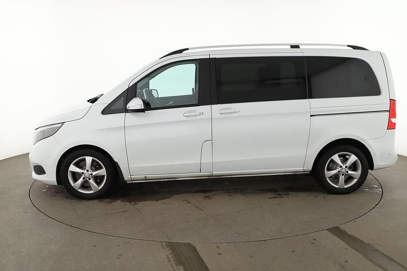 Gebraucht Mercedes V220 Edition 163 PS (119 kW) 2015 Weiß Van / Kleinbus