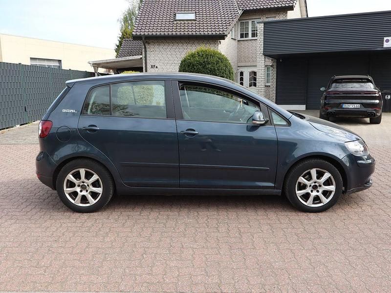 Gebraucht VW Golf Plus Cross Goal 102 PS (75 kW) 2006 Blau Van / Kleinbus