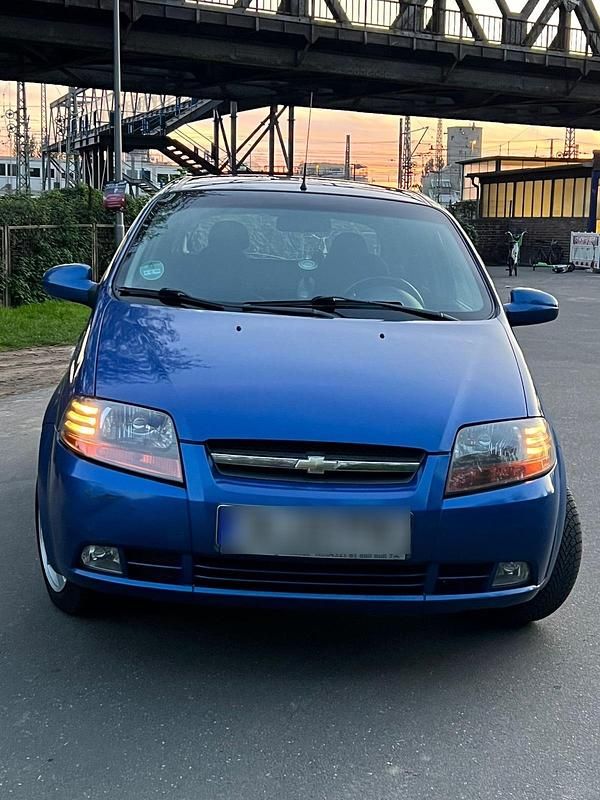 Blau Gebraucht 2007 Chevrolet Kalos Limousine | 500 € (Superpreis) - Bild 1/4