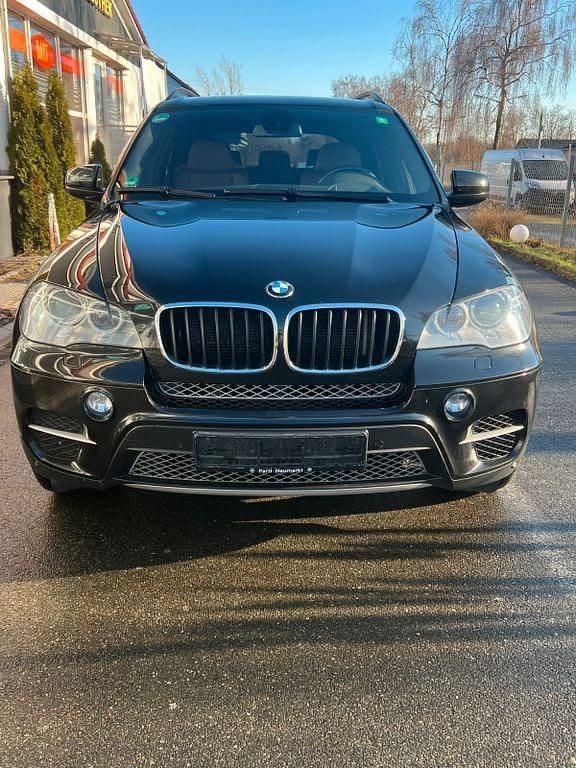 Gebraucht BMW X5 Sport Line 245 PS (180 kW) 2011 Schwarz SUV