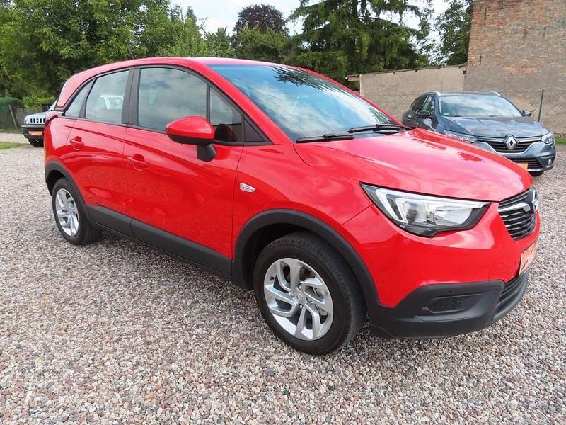 Gebraucht Opel Crossland X 110 PS (80 kW) 2017 Pull me over red SUV