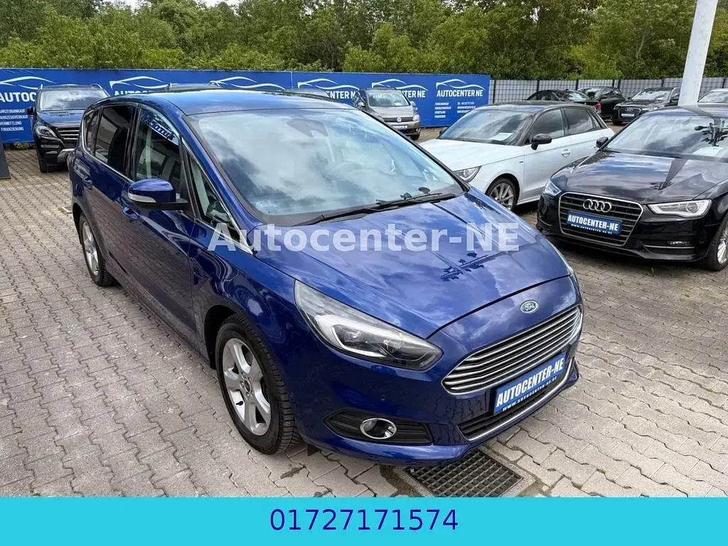 Gebraucht Ford S-MAX Titanium 179 PS (131 kW) 2016 Blau Van / Kleinbus