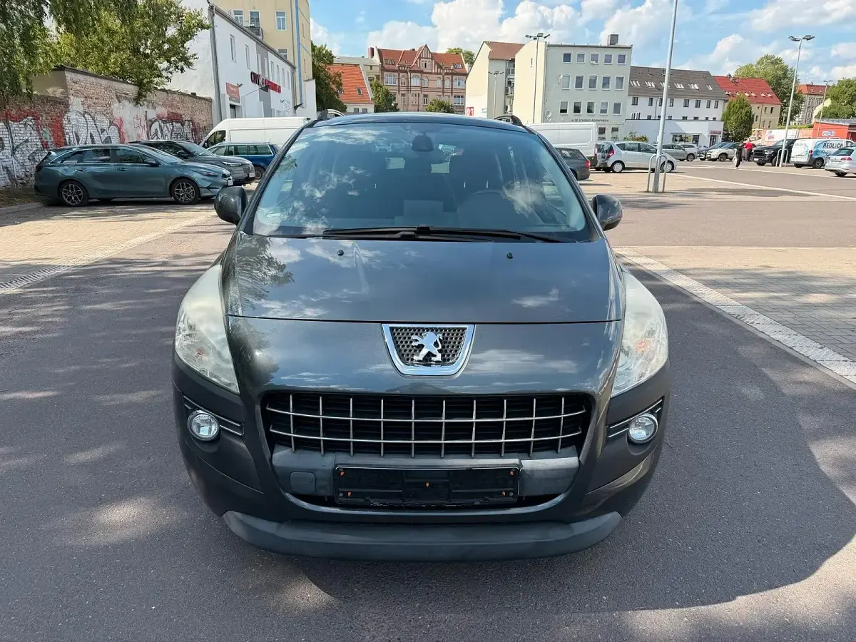 Gebraucht Peugeot 3008 156 PS (114 kW) 2011 Grau Kombi