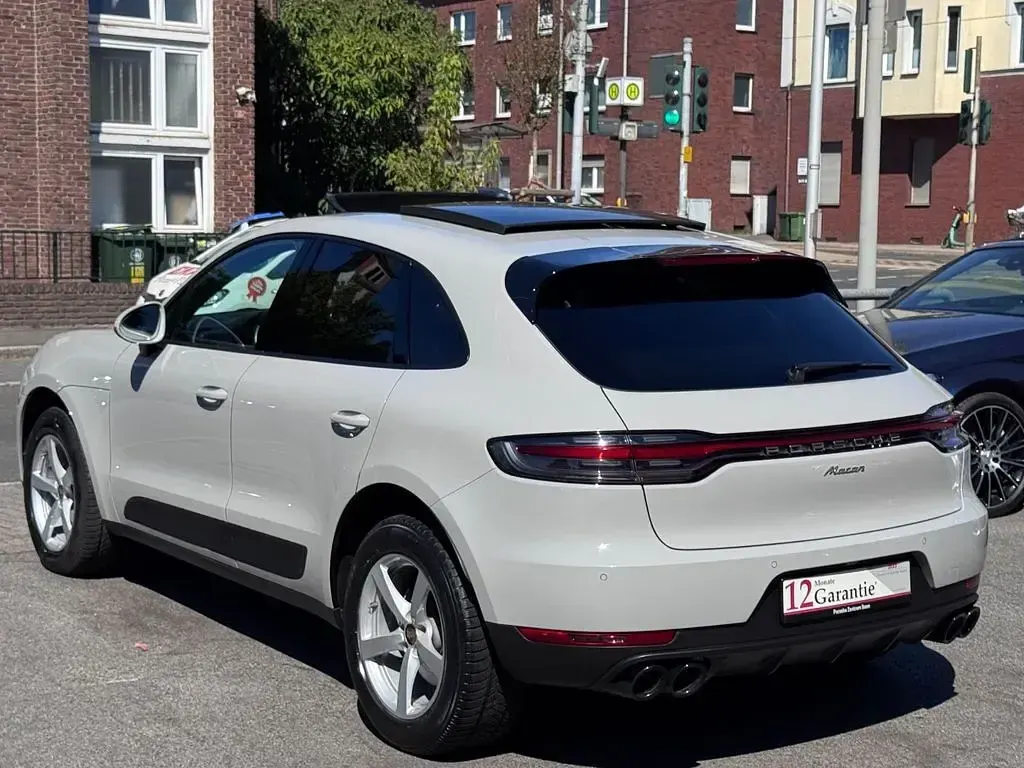 Gebraucht Porsche Macan 252 PS (185 kW) 2018 Grau SUV