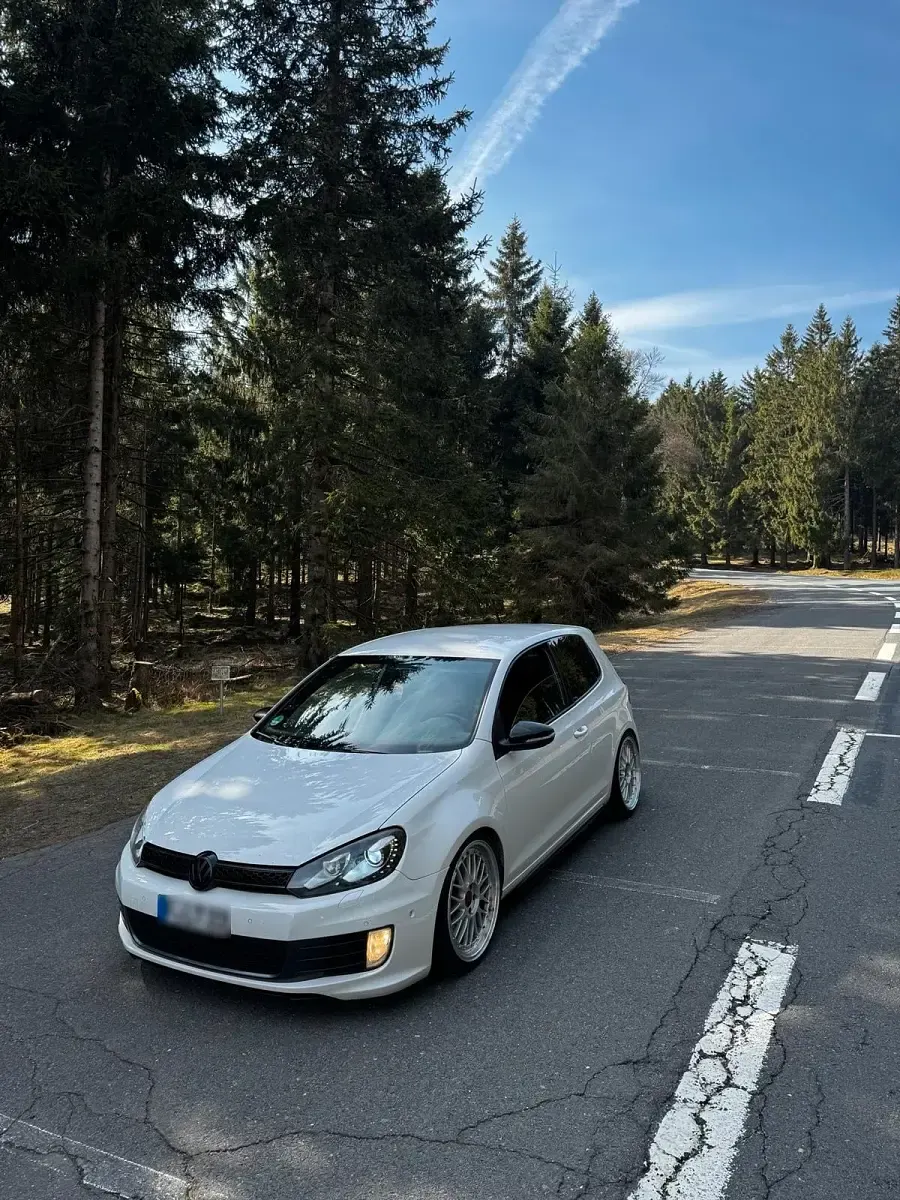 Gebraucht VW Golf VI GTI 206 PS (151 kW) 2011 Weiß Coupé