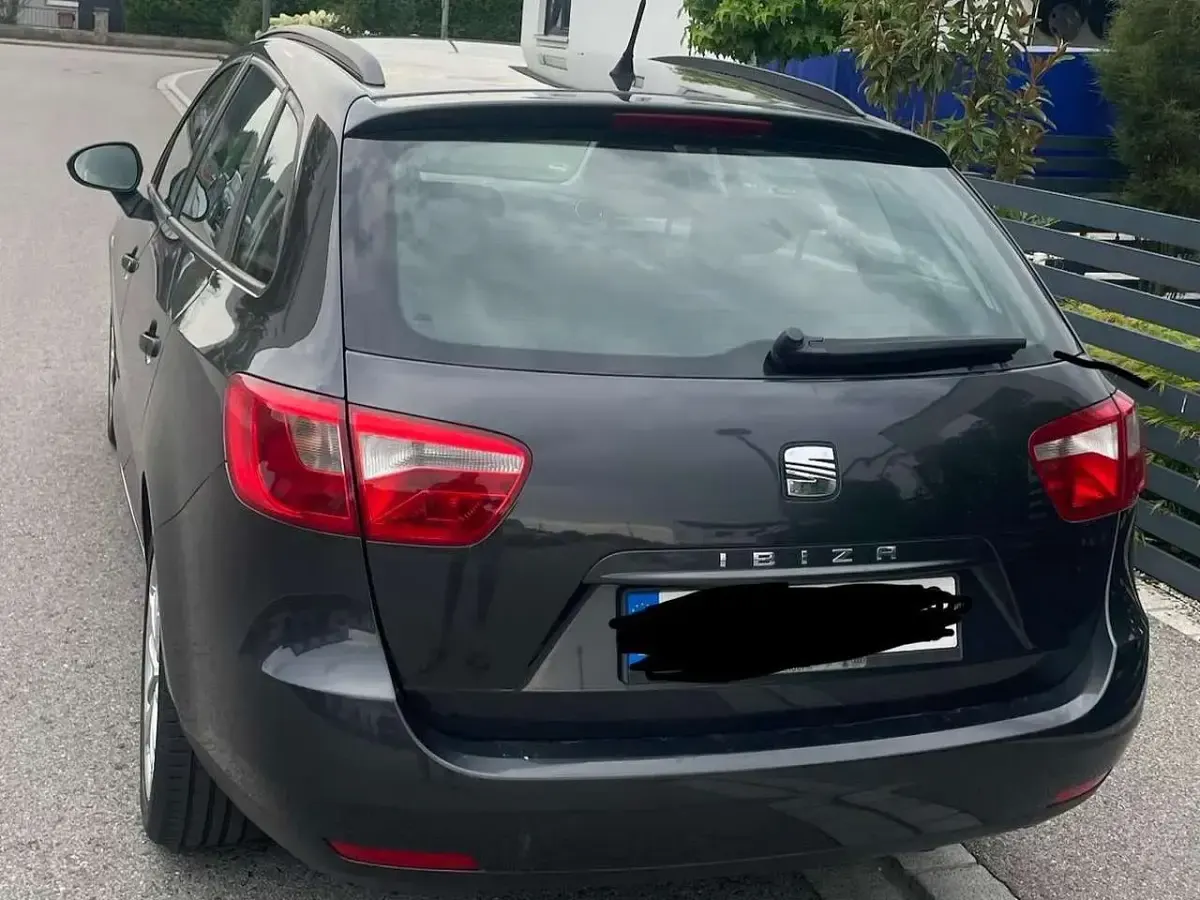 Gebraucht Seat Ibiza ST Style 69 PS (50 kW) 2012 Grau Kombi