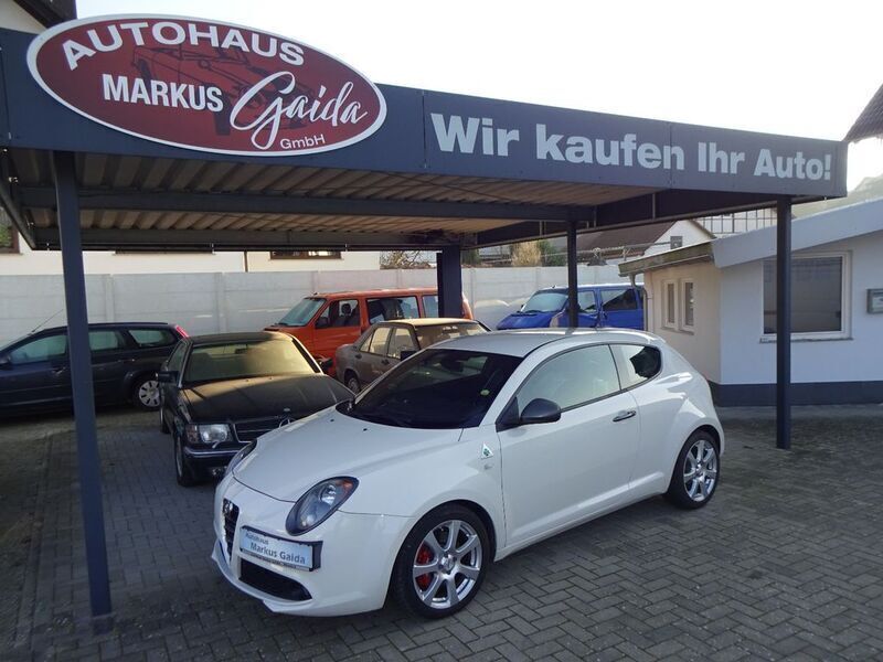 Weiß Gebraucht 2016 Alfa Romeo MiTo Quadrifoglio Verde Kleinwagen | 5.950 € - Bild 1/4