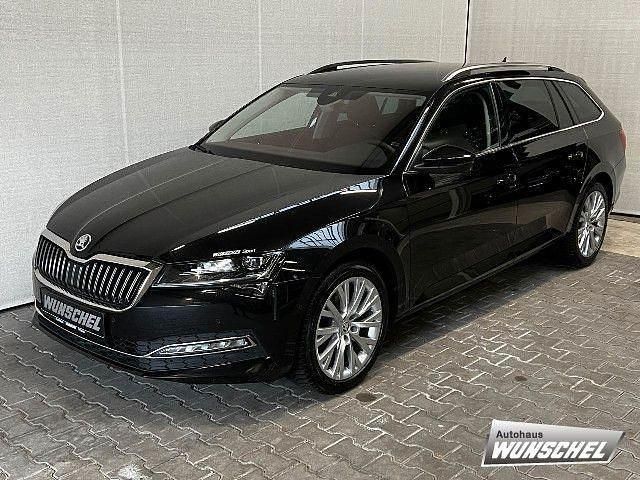 Schwarz Gebraucht 2023 Skoda Superb Style Kombi | 35.494 € (Fairer Preis) - Bild 1/4