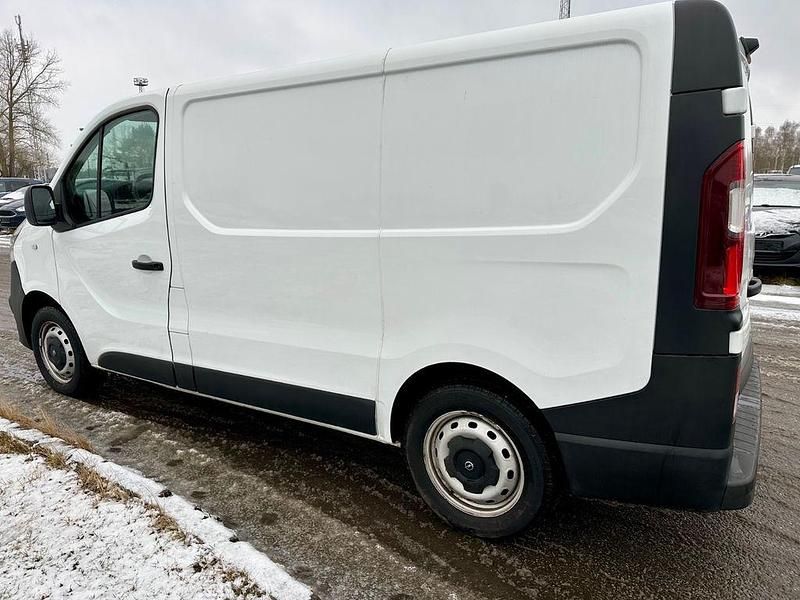 Gebraucht Opel Vivaro 95 PS (69 kW) 2019 Weiß Van / Kleinbus