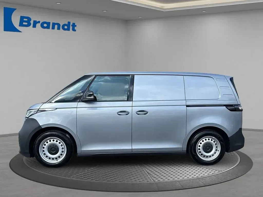 Gebraucht VW ID. Buzz 150 kW (204 PS) 2024 Monosilber metallic (metallic) Van / Kleinbus