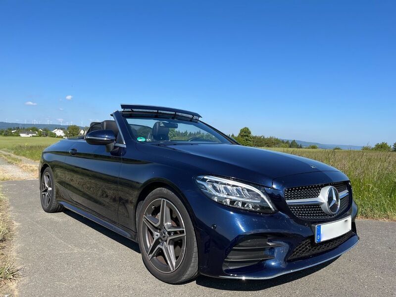 Blau Gebraucht 2019 Mercedes C200 AMG line Cabrio | 31.900 € (Guter Preis) - Bild 1/4
