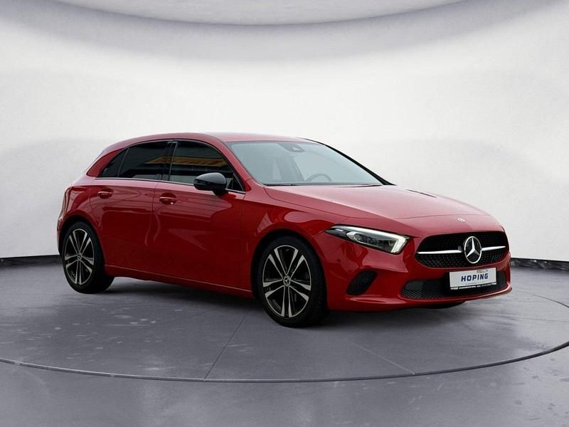 Gebraucht Mercedes A180 Edition 1 136 PS (100 kW) 2019 Rot Kleinwagen