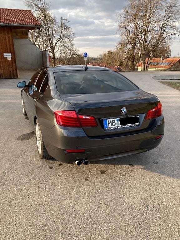 Gebraucht BMW 530 Shadowline 258 PS (189 kW) 2017 Grau Limousine