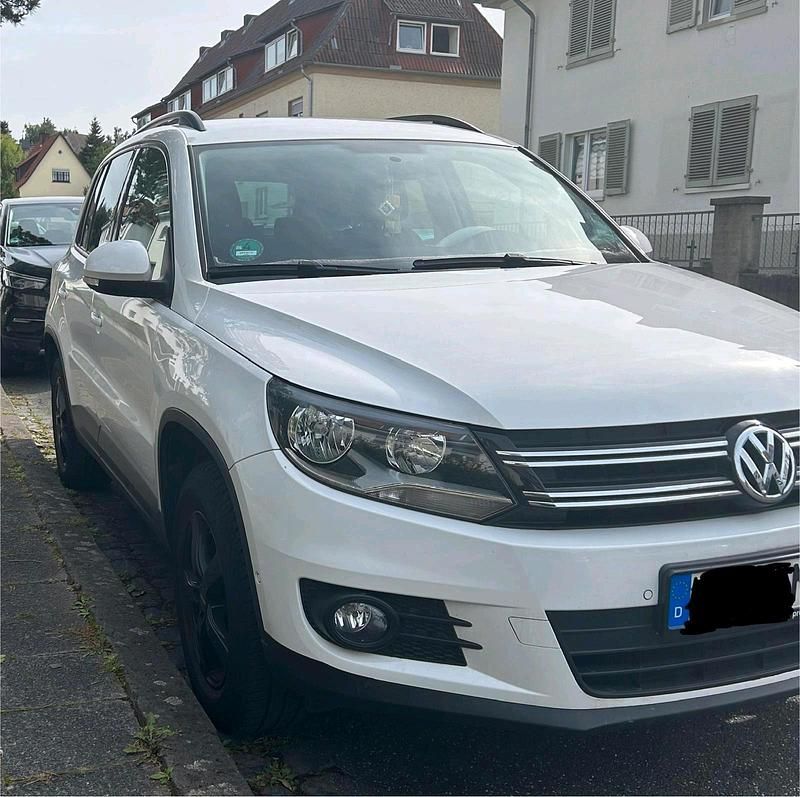 Weiß Gebraucht 2013 VW Tiguan SUV | 11.500 € - Bild 1/4