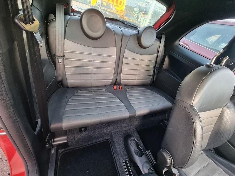 Gebraucht Fiat 500 Pop Star 69 PS (50 kW) 2012 Rot Kleinwagen