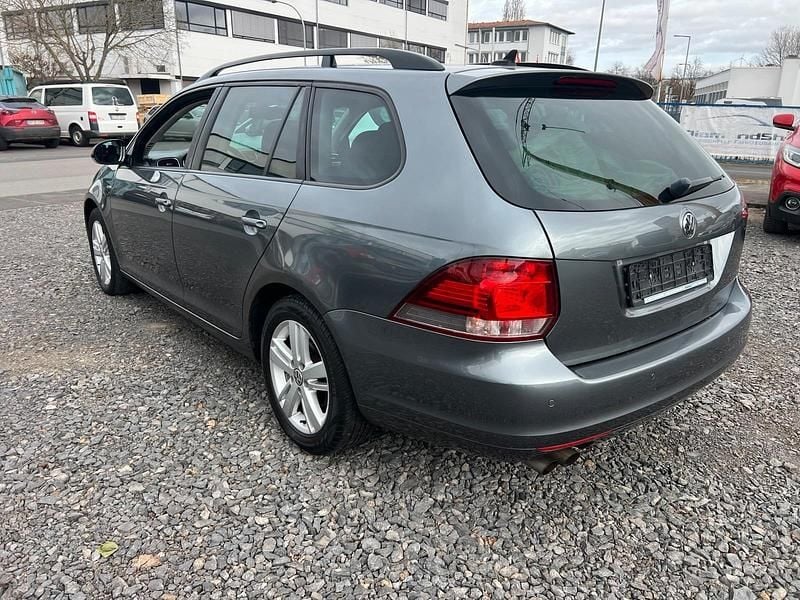 Gebraucht VW Golf VII Match 122 PS (89 kW) 2013 Grau Kombi