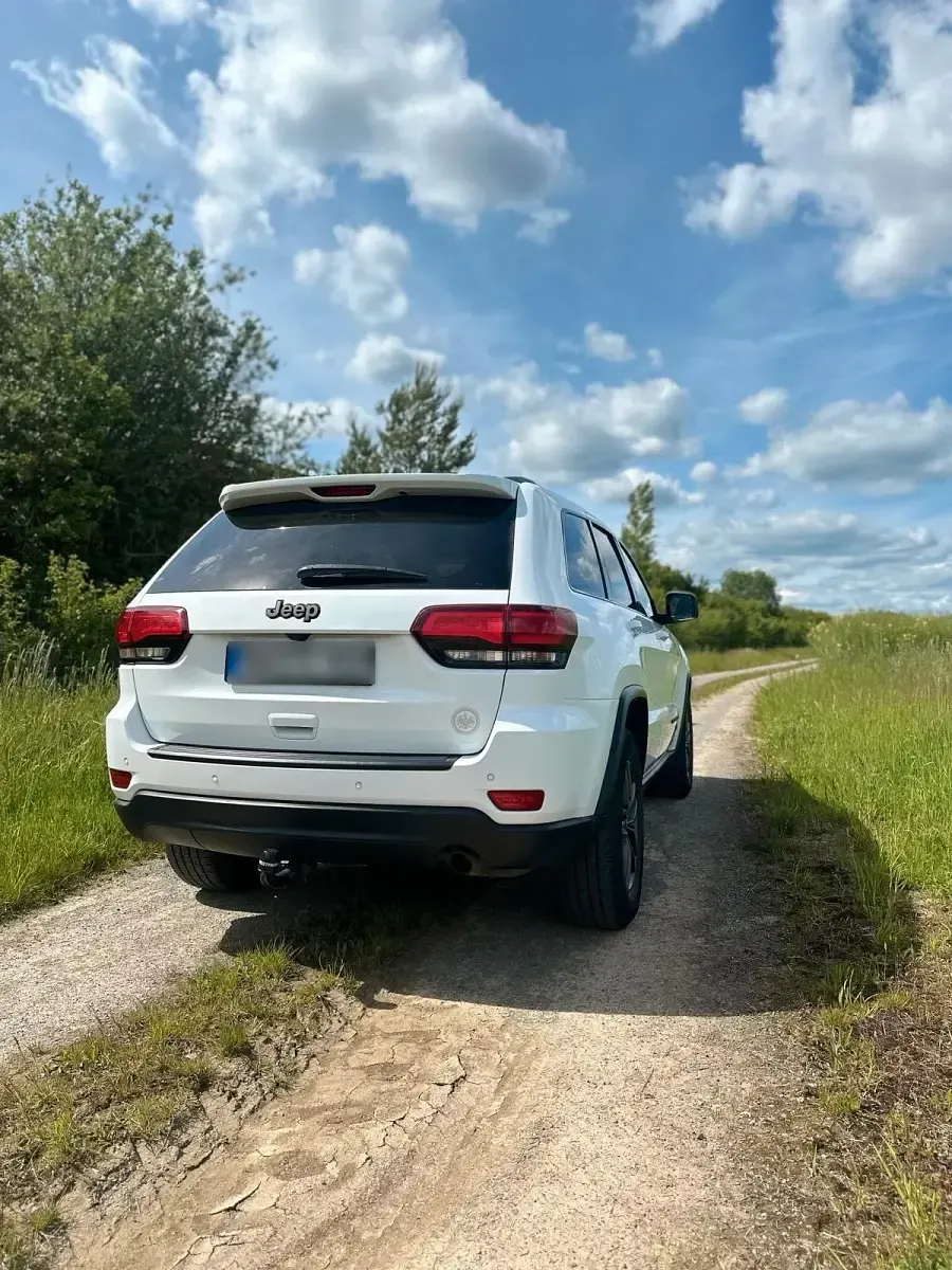 Gebraucht Jeep Grand Cherokee 290 PS (213 kW) 2016 Weiß SUV