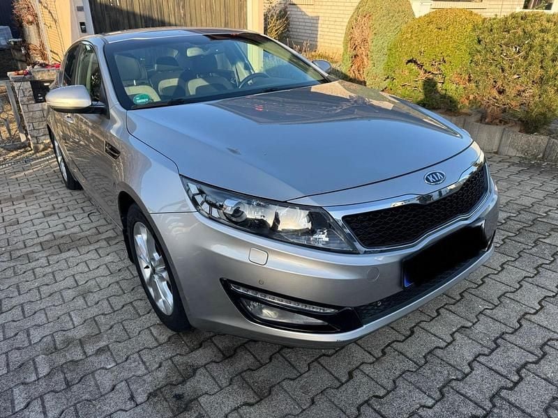 Gebraucht Kia Optima 136 PS (100 kW) 2013 Silber Limousine