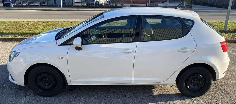 Gebraucht Seat Ibiza CONNECT 90 PS (66 kW) 2015 Weiß Kleinwagen