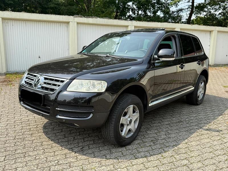 Schwarz Gebraucht 2004 VW Touareg R SUV | 4.800 € (Etwas zu teuer) - Bild 1/4