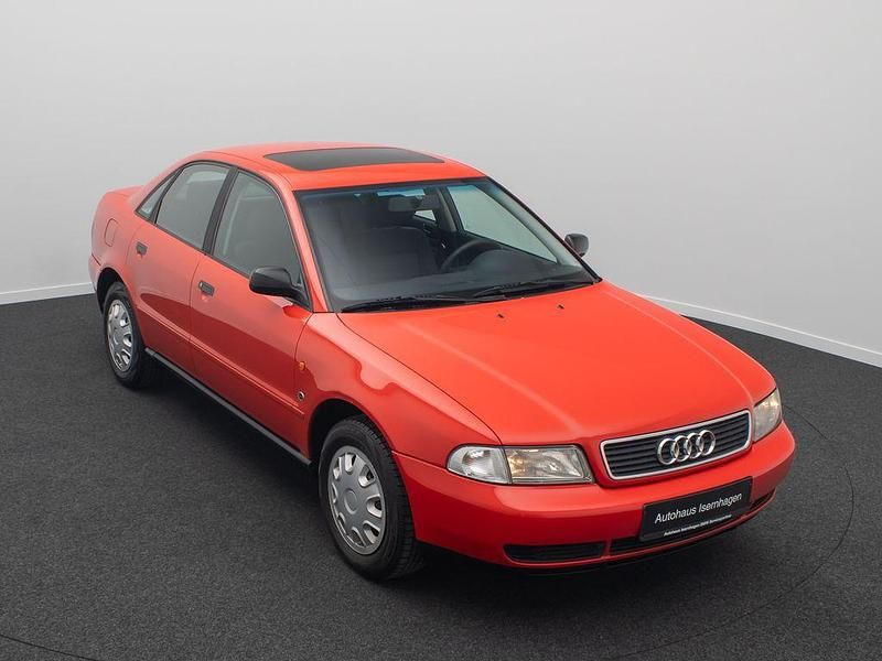 Gebraucht Audi A4 101 PS (74 kW) 1995 Rot Limousine