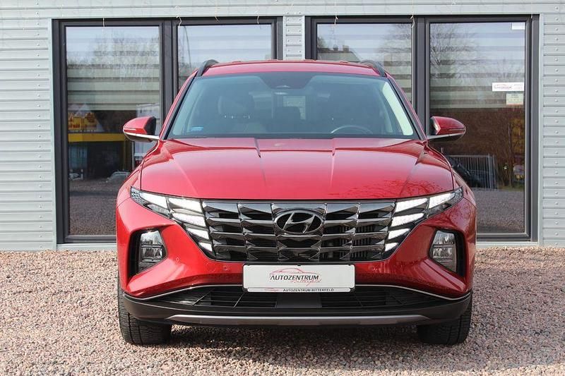 Gebraucht Hyundai Tucson Trend 150 PS (110 kW) 2021 Rot SUV