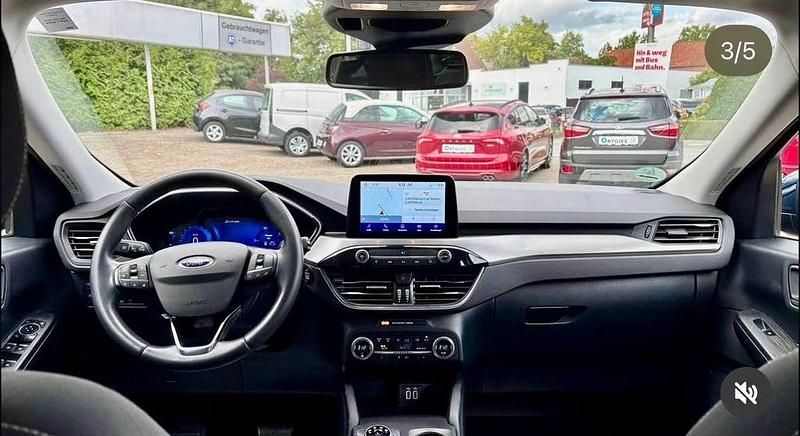 Gebraucht Ford Kuga Titanium 224 PS (164 kW) 2021 Blau SUV