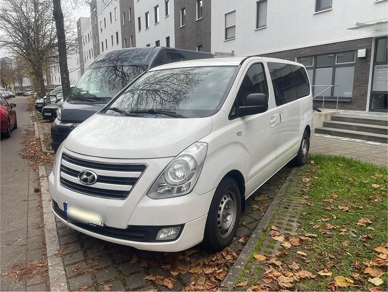 Gebraucht Hyundai H-1 2014 Weiß Van / Kleinbus