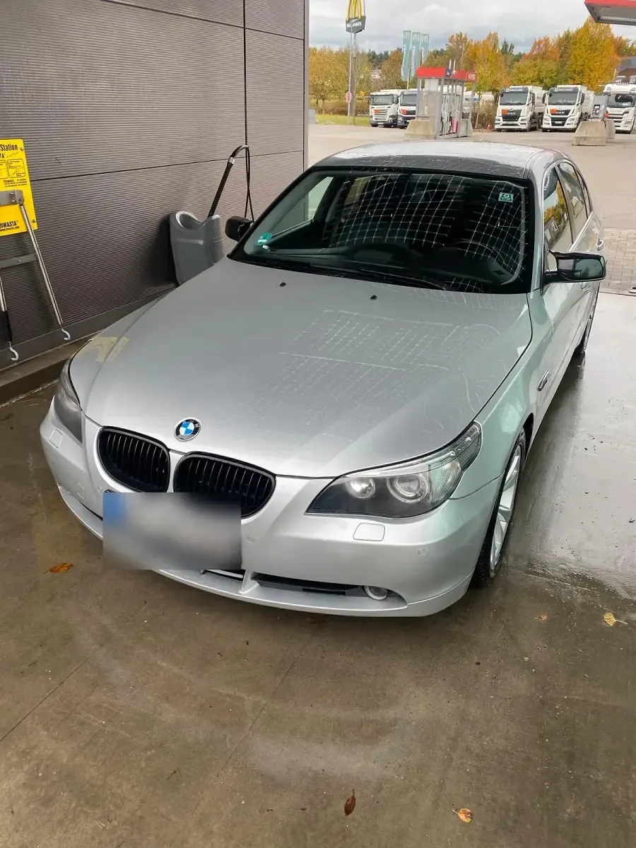 Gebraucht BMW 520 170 PS (125 kW) 2004 Silber Limousine